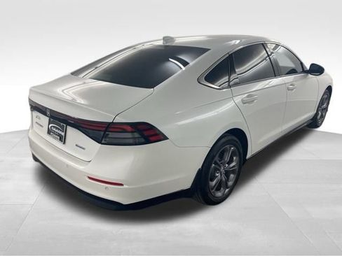 Used 2023 Honda Accord EX-L image 8