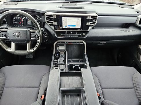 Used 2022 Toyota Tundra SR5 AWD/4WD image 11