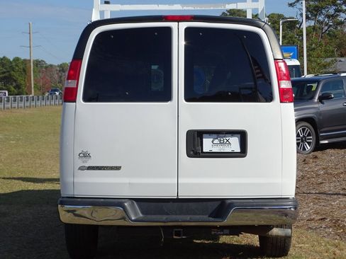 Used 2018 Chevrolet Express 3500 LT w/ LT Preferred Equipment Group image 5