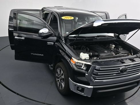 Used 2019 Toyota Tundra Limited w/ Limited Premium Package AWD/4WD image 35