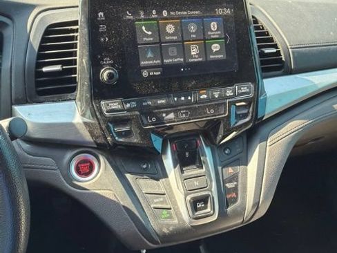 Used 2018 Honda Odyssey EX image 11