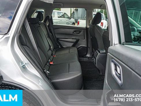 Used 2024 Nissan Rogue S FWD image 22
