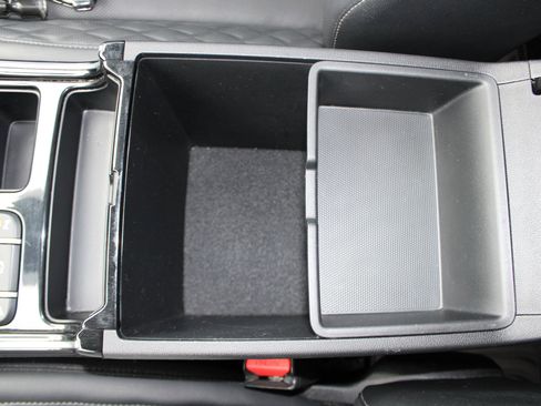 Used 2022 Kia Sorento SX image 26