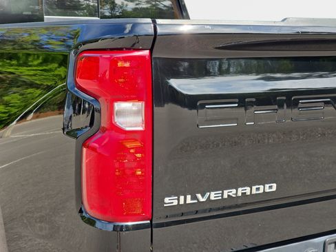 Used 2019 Chevrolet Silverado 1500 LT w/ All-Star Edition AWD/4WD image 33