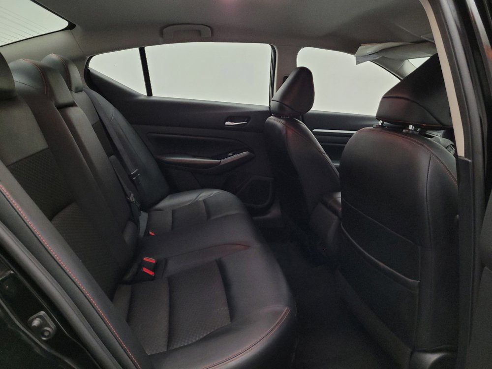 Used 2024 Nissan Altima 2.5 SR FWD image 19