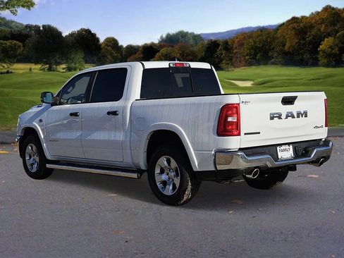 New 2026 RAM 1500 Big Horn AWD/4WD image 3