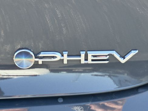 New 2026 Toyota Prius Plug-In Hybrid FWD image 11
