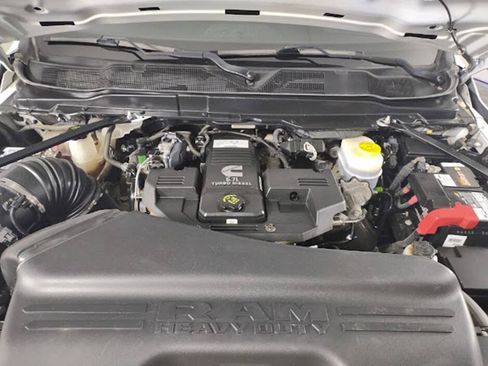 Used 2022 RAM 2500 Laramie AWD/4WD image 17