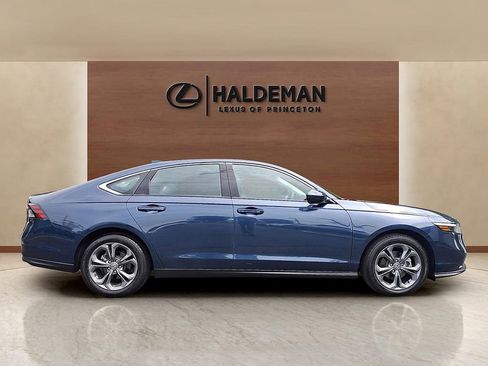 Used 2024 Honda Accord EX image 7