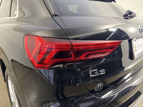 Used 2024 Audi Q3 2.0T Premium Plus w/ Premium Plus Package image 31