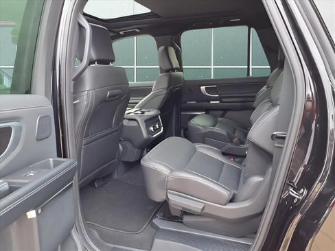 New 2025 Ford Expedition Max Platinum w/ Stealth Performance Package image 19