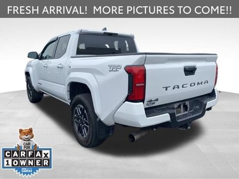 Used 2025 Toyota Tacoma TRD Sport image 6