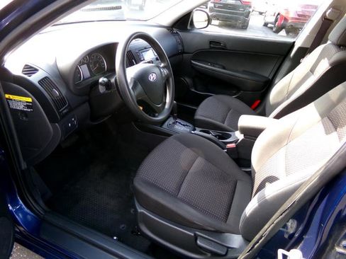 Used 2012 Hyundai Elantra GLS image 8