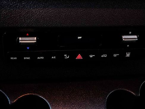 Used 2024 Mercedes-Benz Sprinter 2500 image 19