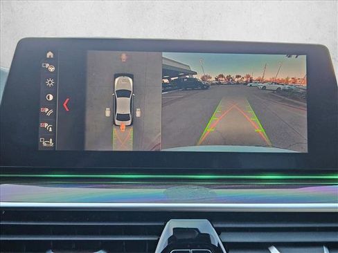 Used 2019 BMW 530e w/ Premium Package image 15