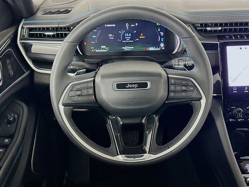 Used 2022 Jeep Grand Cherokee Trailhawk image 18