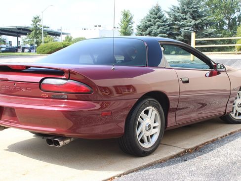 Used 1995 Chevrolet Camaro Z28 RWD image 29