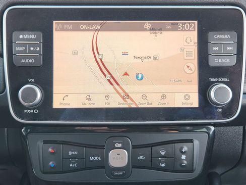 Used 2021 Nissan Leaf SV w/ SV Technology Package image 21