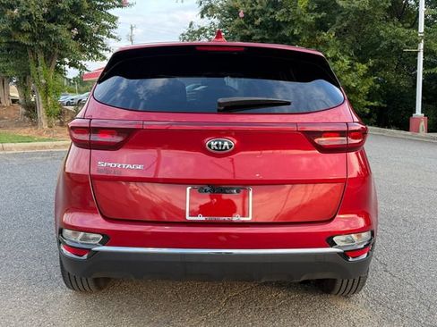 Used 2022 Kia Sportage LX FWD image 4
