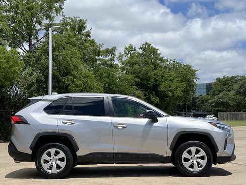 Used 2023 Toyota RAV4 LE FWD image 3