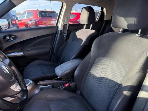 Used 2015 Nissan Juke SV image 9