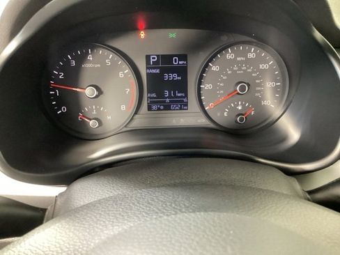 Certified 2022 Kia Rio S image 22