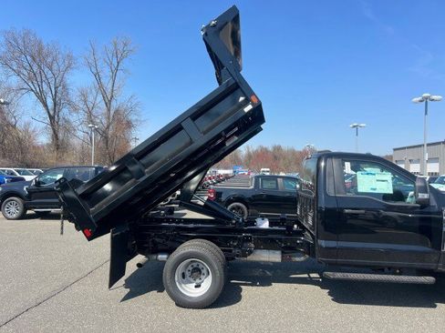 New 2026 Ford F350 XL w/ XL Chrome Package image 30