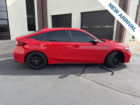 Used 2025 Honda Civic Sport image 8