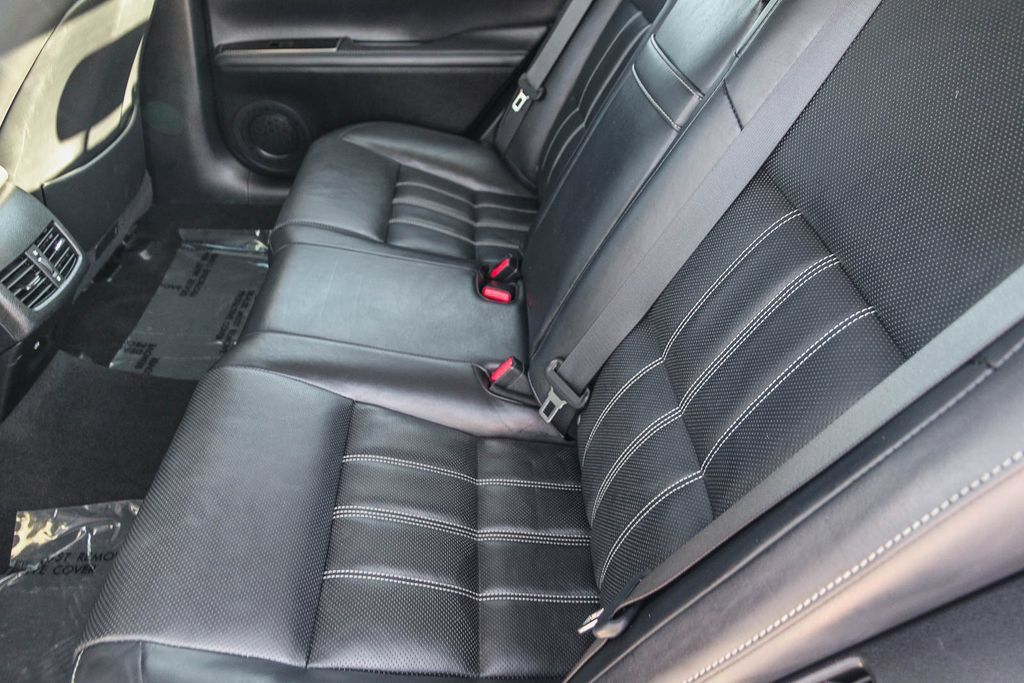 Used 2017 Lexus ES 300h w/ Luxury Package FWD image 19