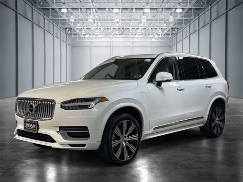 Used 2021 Volvo XC90 T8 Inscription w/ Protection Package Premier image 1