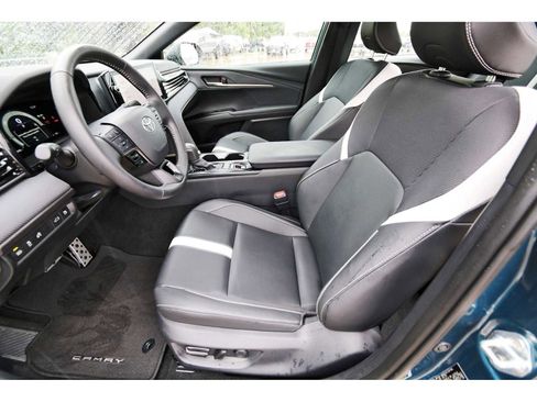 Used 2025 Toyota Camry SE w/ Multimedia Upgrade Package FWD image 11