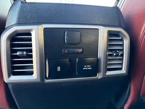 Used 2018 Ford F150 Platinum w/ Equipment Group 701A Luxury image 19