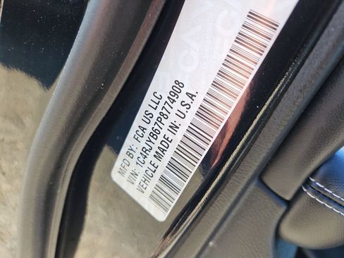 Used 2023 Jeep Grand Cherokee 4WD 4xe image 14