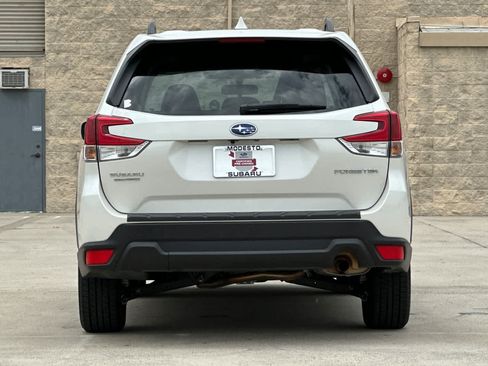 Certified 2023 Subaru Forester Premium AWD/4WD image 4
