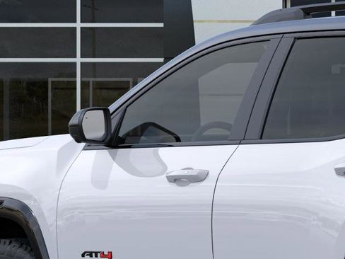 New 2026 GMC Terrain AT4 w/ Technology Package II AWD/4WD image 12