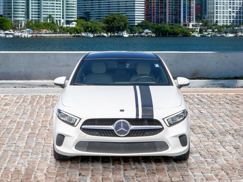 Used 2022 Mercedes-Benz A 220 image 2