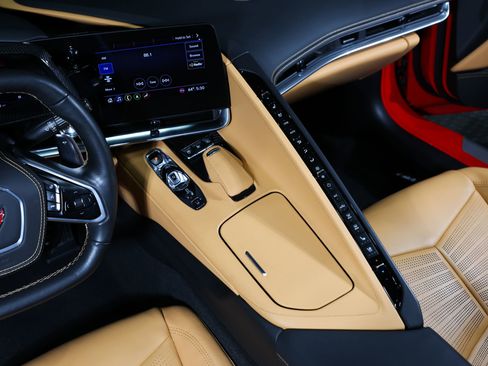 Used 2020 Chevrolet Corvette Stingray Premium Cpe w/ 3LT Preferred Equipment Group image 38