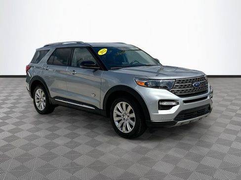 Used 2022 Ford Explorer King Ranch w/ Technology Package AWD/4WD image 3