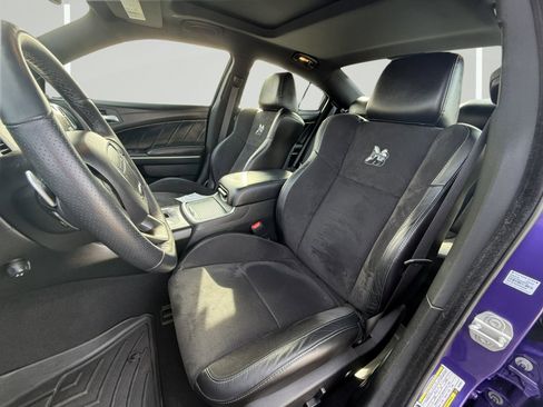 Used 2023 Dodge Charger Scat Pack image 4