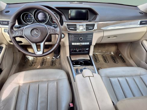 Used 2016 Mercedes-Benz E 350 Sedan w/ Premium Package image 14