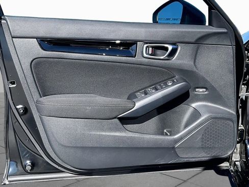 Used 2022 Honda Civic EX image 25