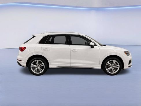 Used 2021 Audi Q3 2.0T Premium w/ Convenience Package AWD/4WD image 9