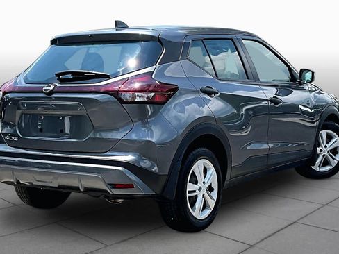 Used 2023 Nissan Kicks S FWD image 13