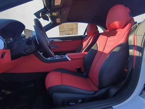 New 2026 BMW 840i Convertible w/ Comfort Seating Package image 9