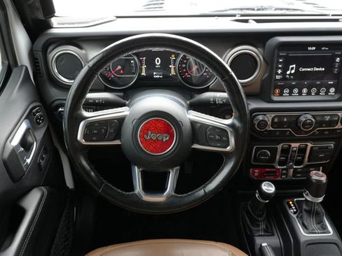 Used 2020 Jeep Gladiator Rubicon AWD/4WD image 15