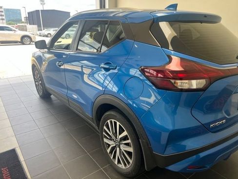 Used 2024 Nissan Kicks SV FWD image 9
