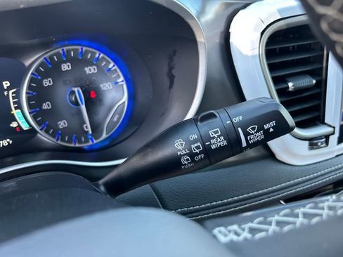 New 2026 Chrysler Pacifica Select image 17