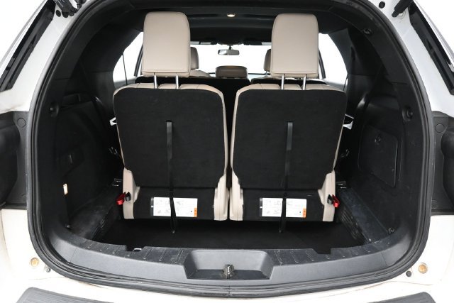 Used 2019 Ford Explorer XLT w/ Equipment Group 202A FWD image 30