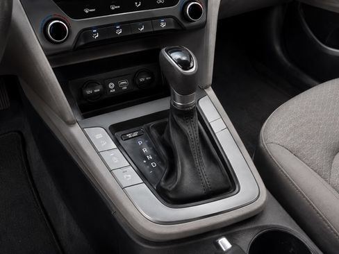 Used 2018 Hyundai Elantra SEL FWD image 19