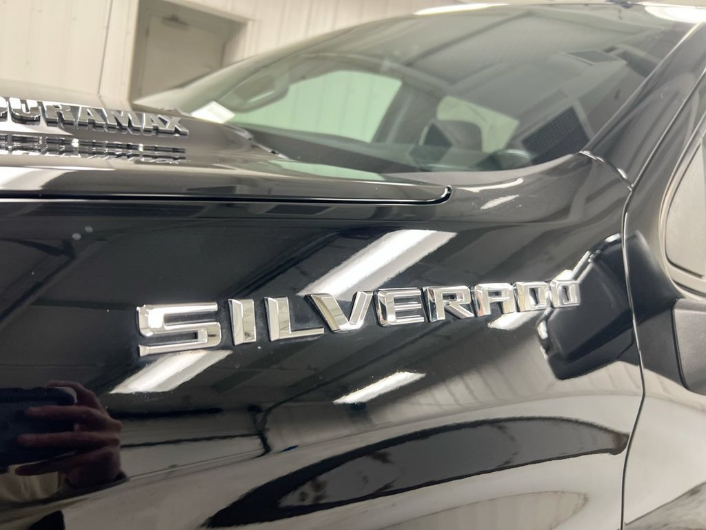 Used 2020 Chevrolet Silverado 1500 LT w/ All-Star Edition AWD/4WD image 25